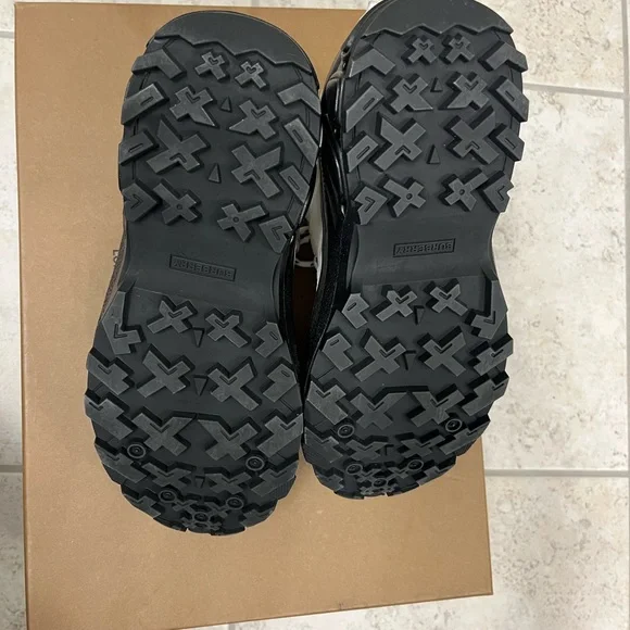 Burberry low top sneakers - Picture 10 of 11